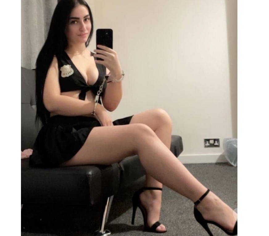 Escorts Bedfordshire Luton - Photos for First day as an escort !Be nice to me 🫦