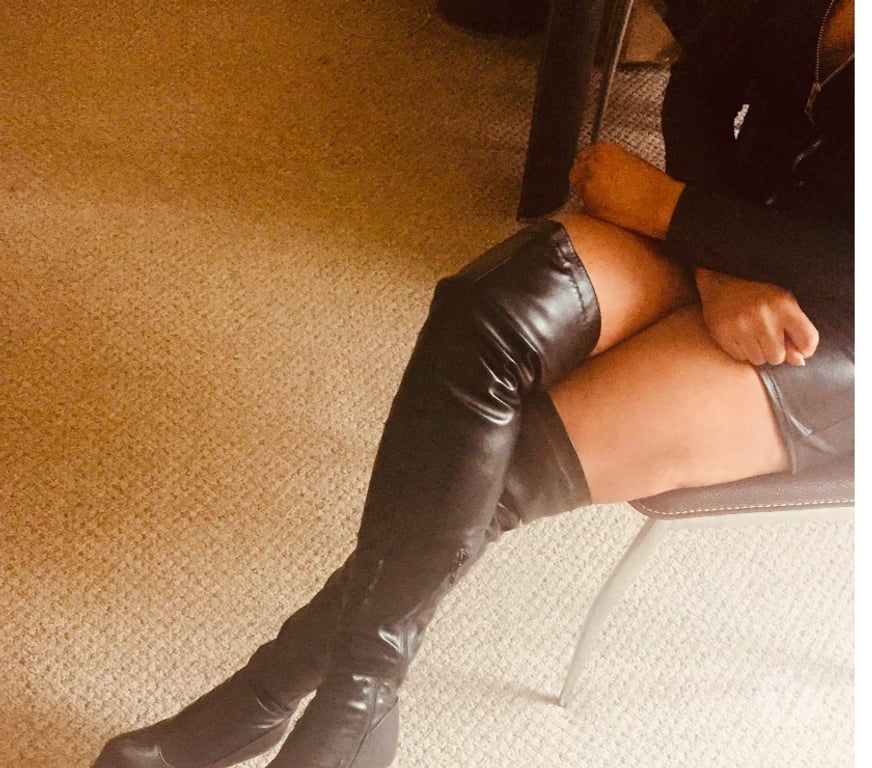 Escorts Oxfordshire Oxford - Photos for Beautiful Black British Escort And Masseuse In Wolvercote