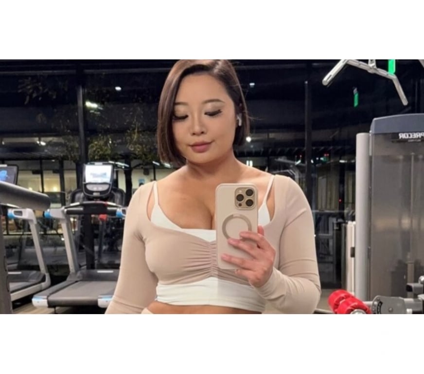 Escorts North London Finchley - North London - Photos for NOEMI, curvy body from Malaysian 🇲🇾 👁️🫦👁️