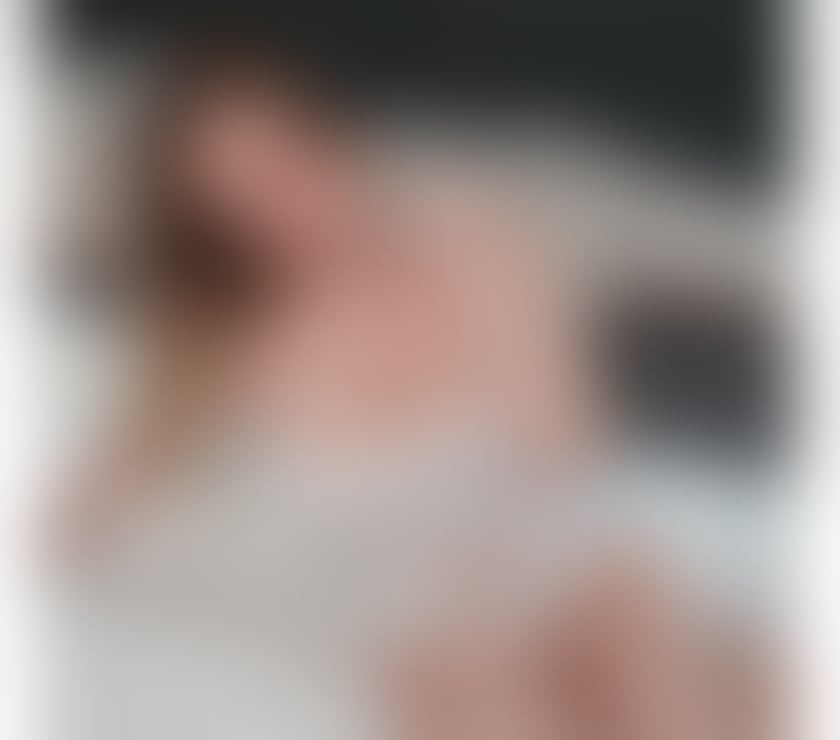 Escorts Edinburgh Holyrood Park - Edinburgh - Photos for Clara SEXY PROVOCATIVE STYLE