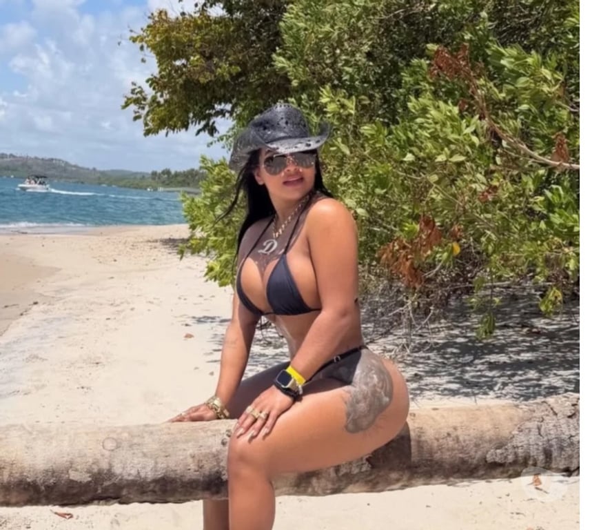 Escorts West London Hillingdon - Photos for BACK IN TOWN 🔥 🇧🇷 😘BIG BOOBS & BIG BUM🔥