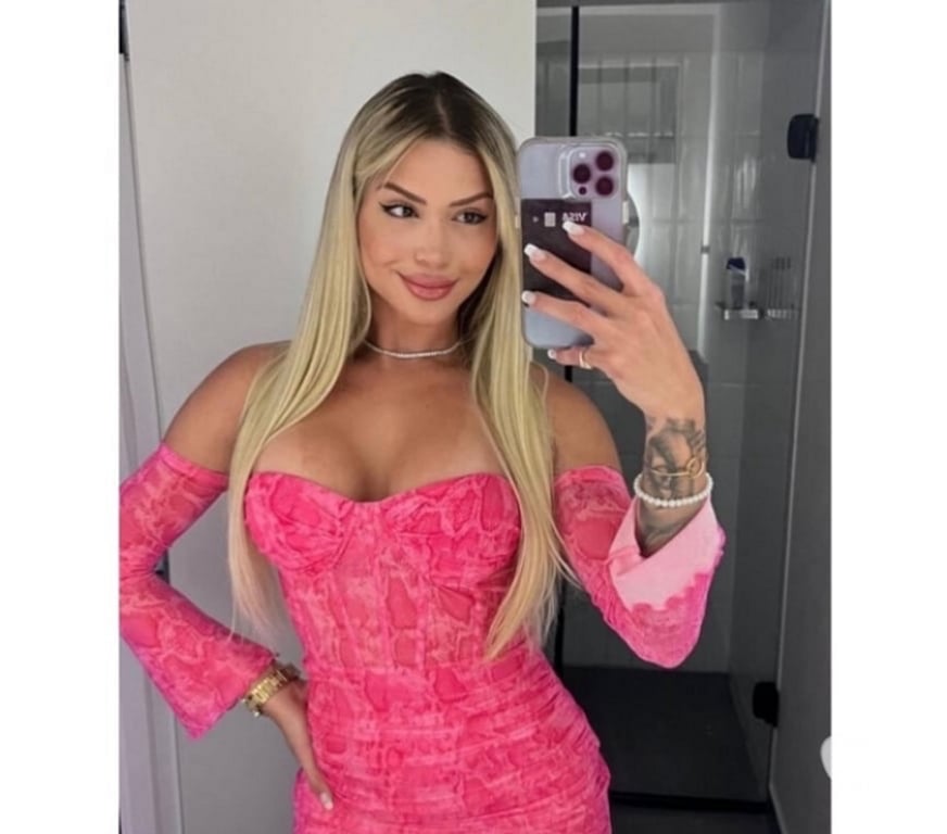 Escorts West London Hounslow - Photos for Bianca 🦋🧁best owo💦party girl 🎉