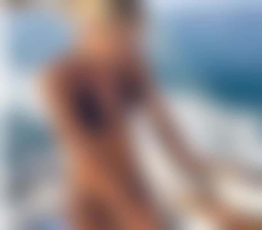 Escorts West London Shepherds Bush Station - West London - Photos for Amora 100% Natural and pink