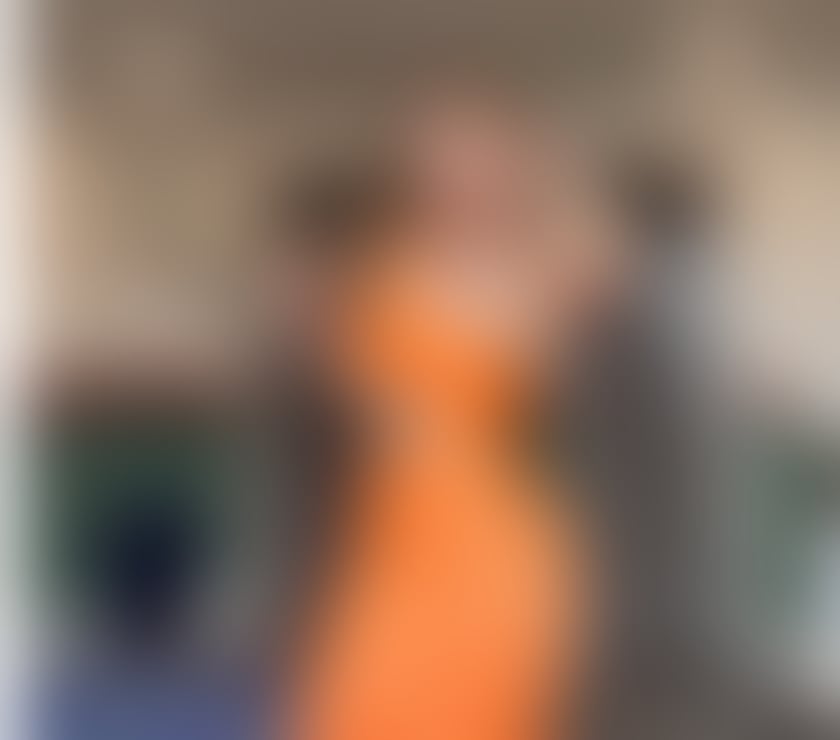 Laura Privat • Safe & Clean 🌹