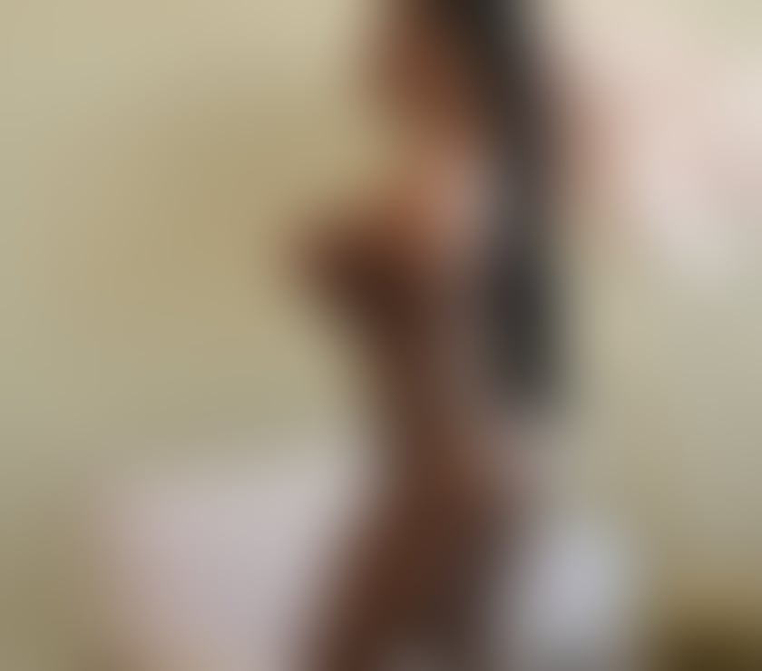 Escorts East London Redbridge - Photos for BIG BUM LADY KEILA FIRST TIME 💋