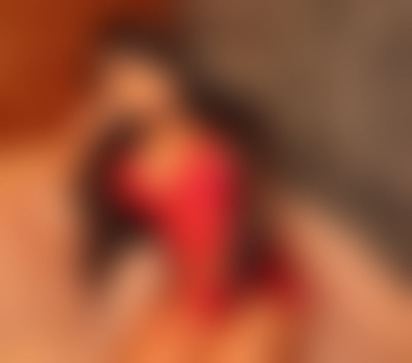 Escorts Surrey Epsom and Ewell - Photos for Gabi seductive brunette 💎