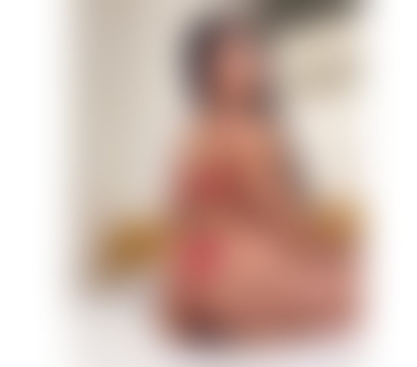 Escorts East London Canary Wharf - East London - Photos for Naughty Brunette 😈🍑 Big ass 🥳 Party available