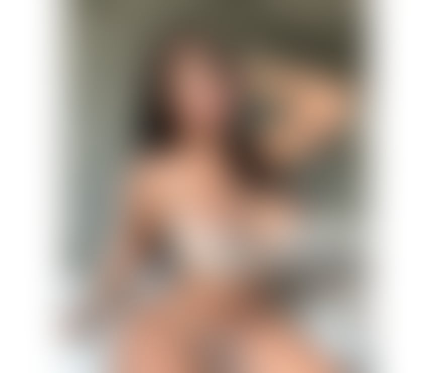 Escorts East London Canary Wharf - East London - Photos for CARLY NEW IN TOWN 🍑😈 CALL ME 📞 NO RUSH 🥳