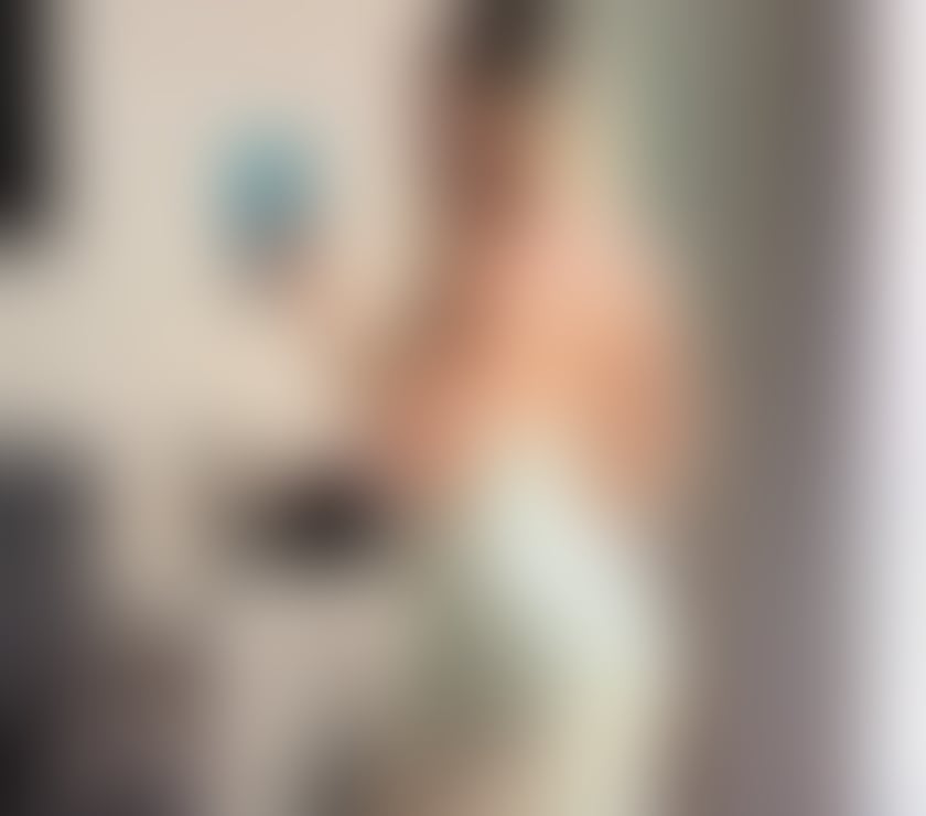 PETITE BLONDE GIRL 🔥 PARTY A NIGHT 🥂 FIT BODY 🍑