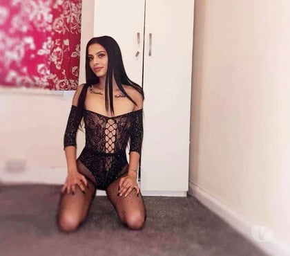Escorts Clapton Station East London - Photos for EMMA 💕♡ NEW BRUNETTE IN TOWN