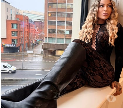 Escort Manchester City Centre Manchester - images_alt_text Sol girlfriends