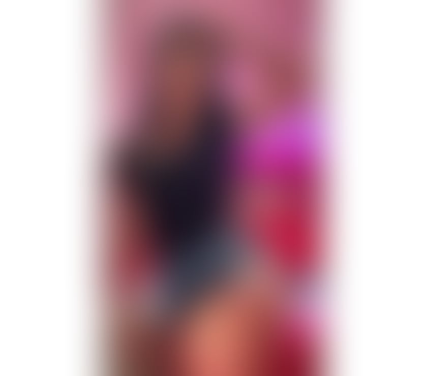 New in town I'm Petite Discreet Real brunette