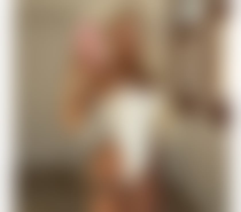 Escorts and Massages Manchester City Centre Manchester - Photos for Laura Elegant Temptation in the City