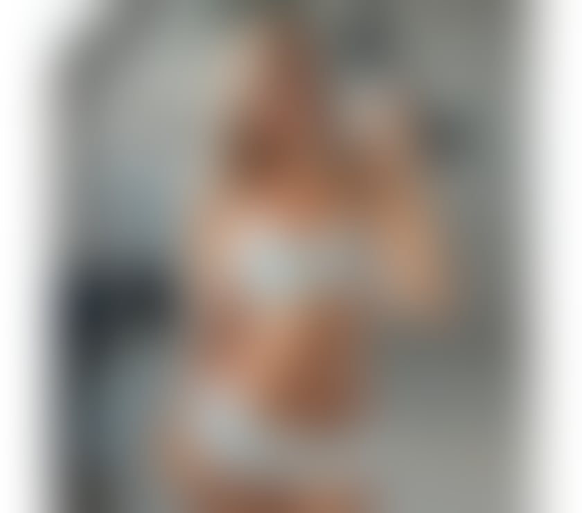 Escorts Greater Manchester Manchester - Photos for Laura Elegant Temptation in the City