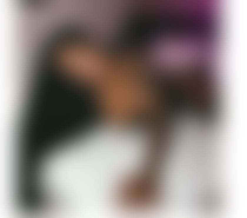 My name is Lunna, I'm new in town.