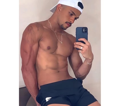 Gay escorts Holyrood Park Edinburgh - Photos for BRUNO ✨ first time here, FROM BRAZIL!