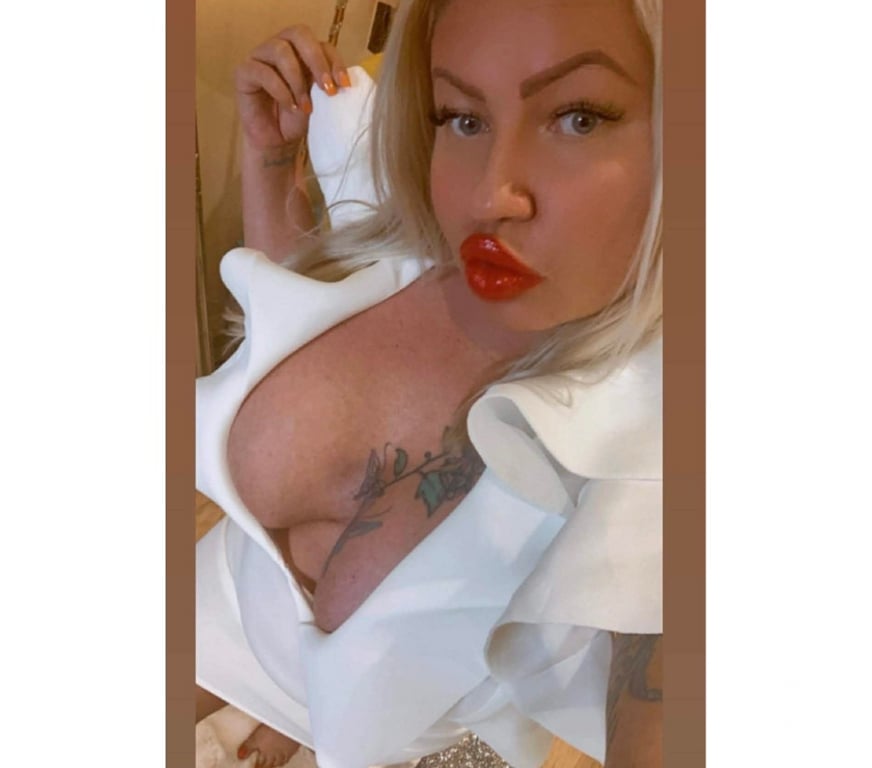 Escorts Cambridgeshire Cambridge - Photos for Maggie Milf Cambridge ☺️one week 🥰