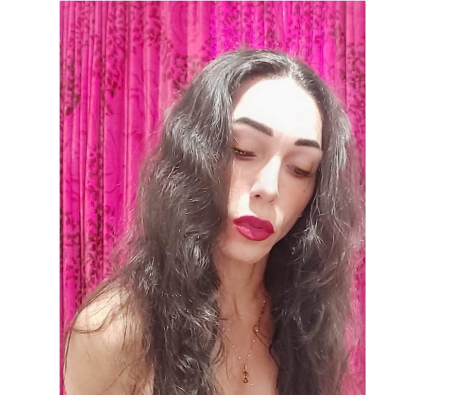 Trans Escorts North London Tottenham - North London - Photos for gonna to draw a heart on your back with my fire brush