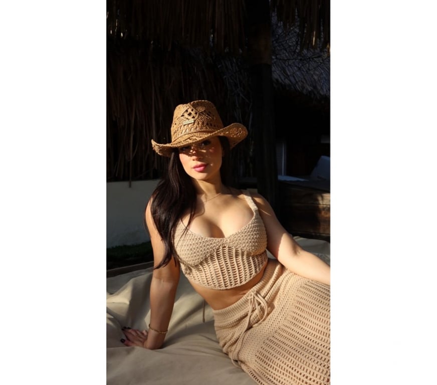 Escorts Staffordshire Stoke-on-Trent - images_alt_text Sofia, new in town, available 24 7 ❤️