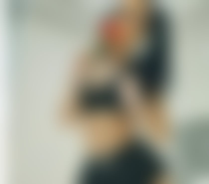 🍒NAUGHTY 🪩 🔝HOTTEST BRUNETTE 🔝PARTY