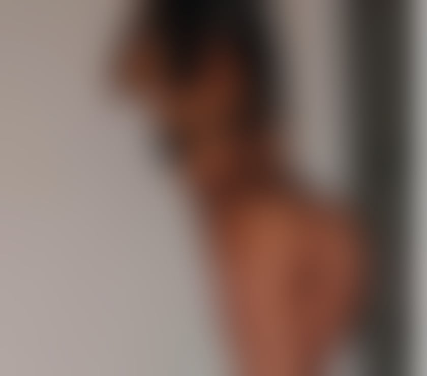 Escorts West London Hounslow - Photos for 🍑Hi I’m Xonia🫶🏻OWO🥂PARTY💯