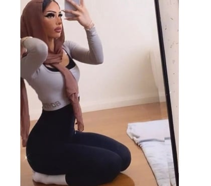  Escorts Leeds City Centre Leeds - Photos for Hello guys im zarra silm girl new in leeds only incall