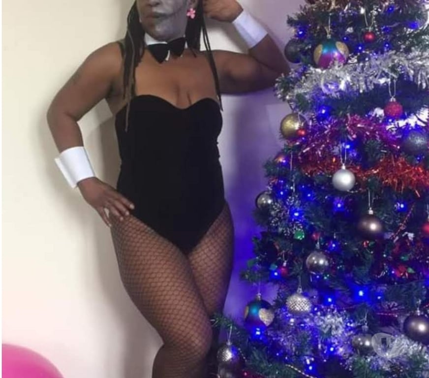 Escorts West Midlands Birmingham - Photos for massages and more