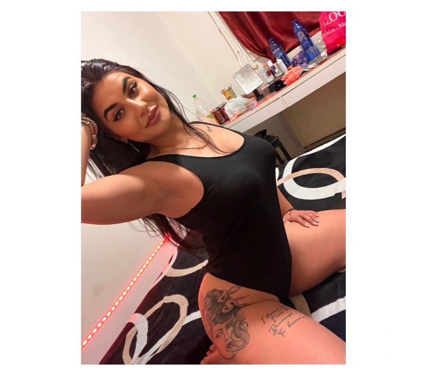 Escorts Nottinghamshire Nottingham - Photos for 🍒BRUNETTE HoT🪩🔝OwO🍒🔝🔞party🫠OUTCALL🫠