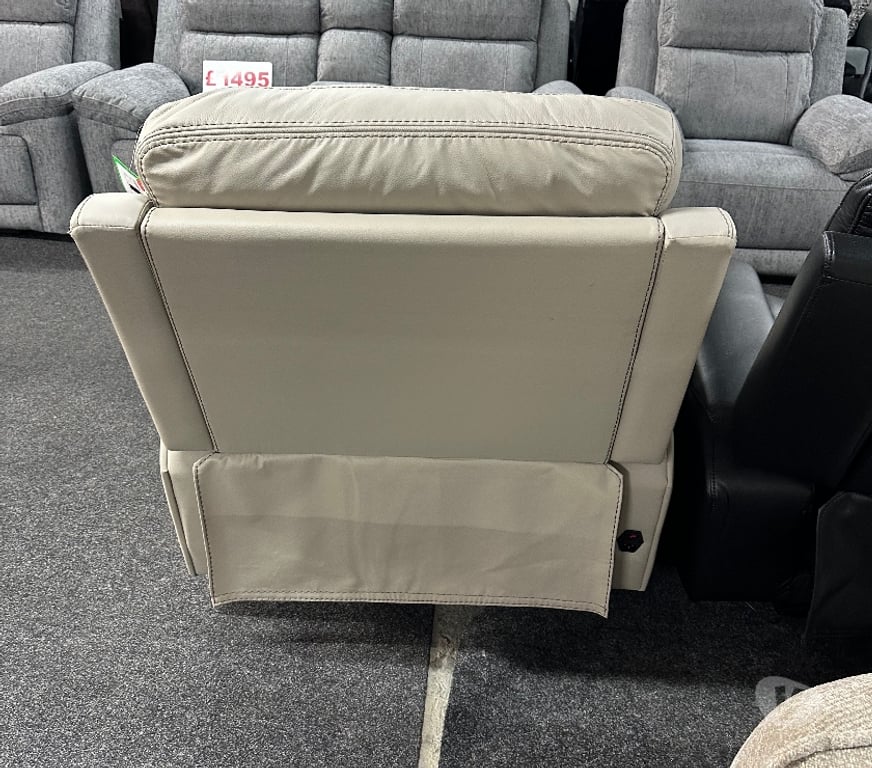 Furniture South Yorkshire Sheffield - Photos for Power recliner armchair