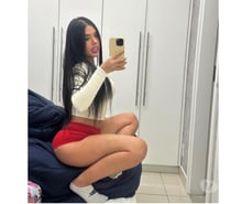 Brunette Big 🍑🫦 Tropical