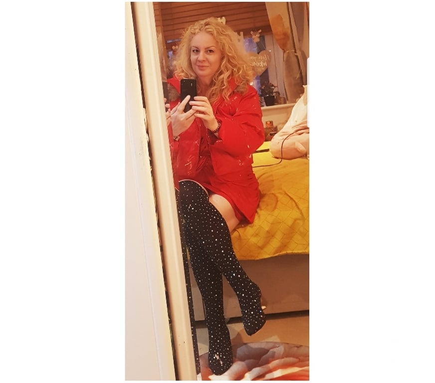 Escorts Hampshire Rushmoor - Photos for NAUGHTY BLONDE best owo fully gfe 💋🇬🇧🍾