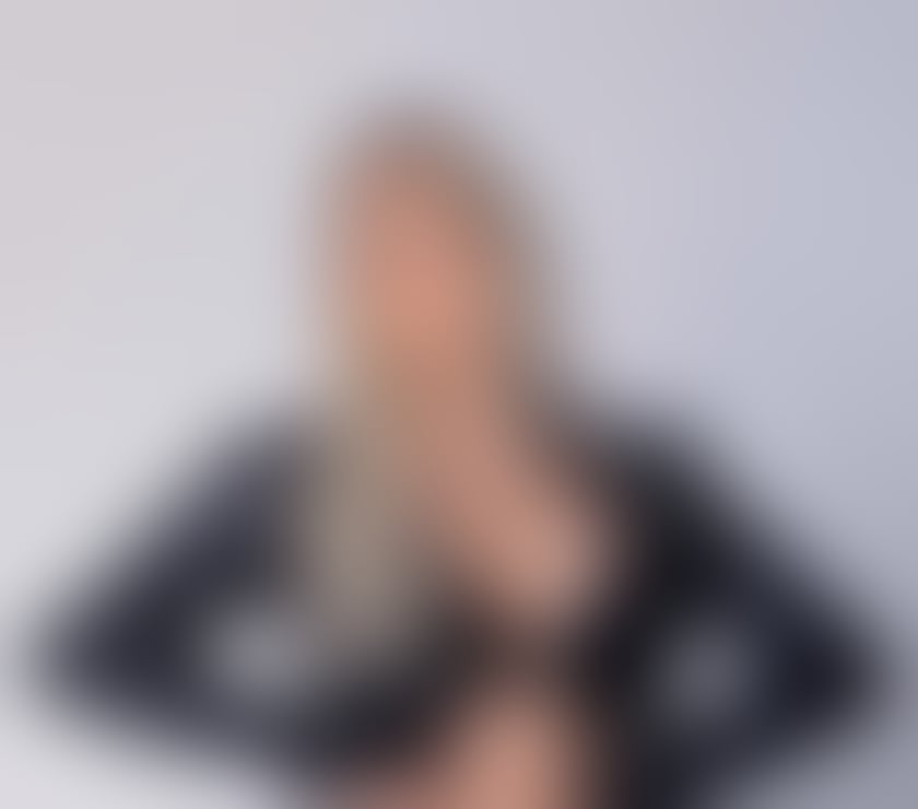 Escorts North London Church End - North London - Photos for Blonde Sunshine 🇧🇷 PARTY & FUN GFE 🥂💋