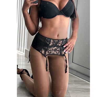  Escorts Castlefield Manchester - Photos for Hot British Gem • Meghanx • 100% Real Pics •