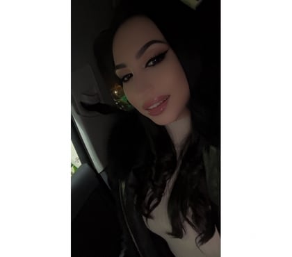 Photos for Hi im sara new in your town