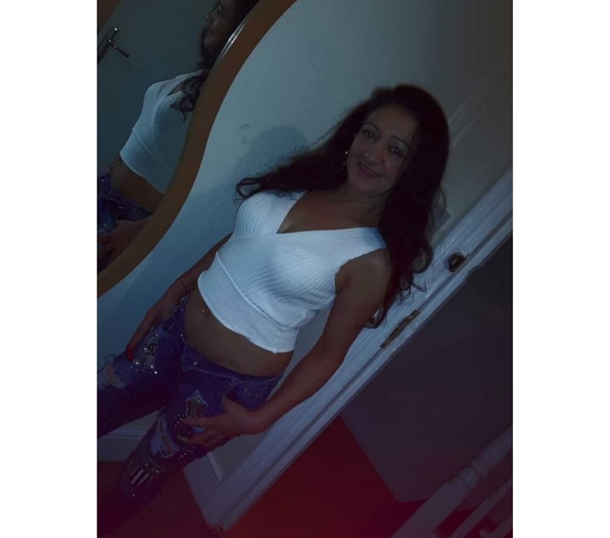 Escorts Essex Harlow - Photos for ❤️MILF MIRA IN TOWN❤️