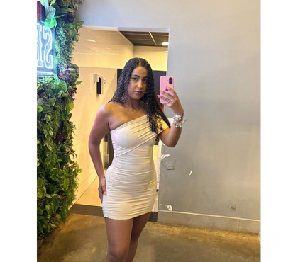 Photos for Hot Brazilian girl 🇧🇷🔥 real pictures ✅ 💯%