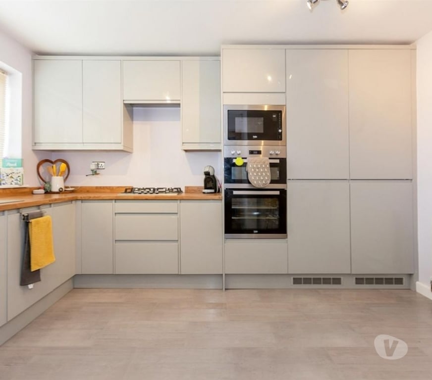 room to let West Midlands Birmingham - Photos for Spacious Fully Furnished Double Room B45 area