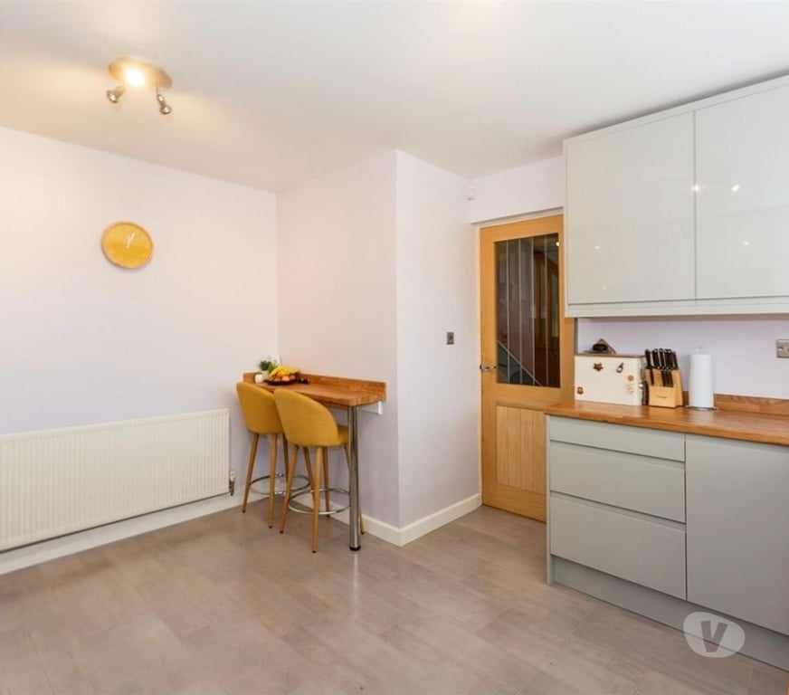 room to let West Midlands Birmingham - Photos for Spacious Fully Furnished Double Room B45 area