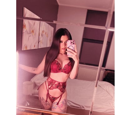 Transsexual Escorts Birmingham City Centre Birmingham - Photos for Daphne Brazil 🇧🇷🔥