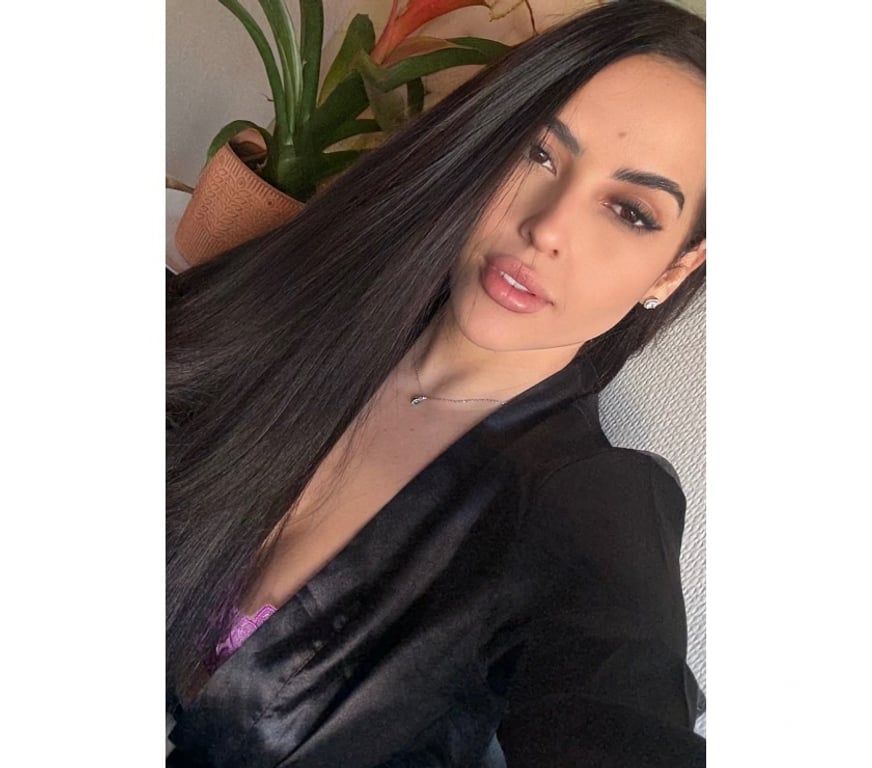 Escorts North London Edmonton - North London - Photos for Emma ♥️ The best part of your day