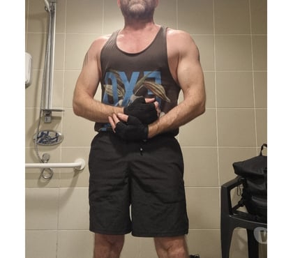 Gay Escorts Grantham South Kesteven - Photos for M2M relaxing for Mature Men