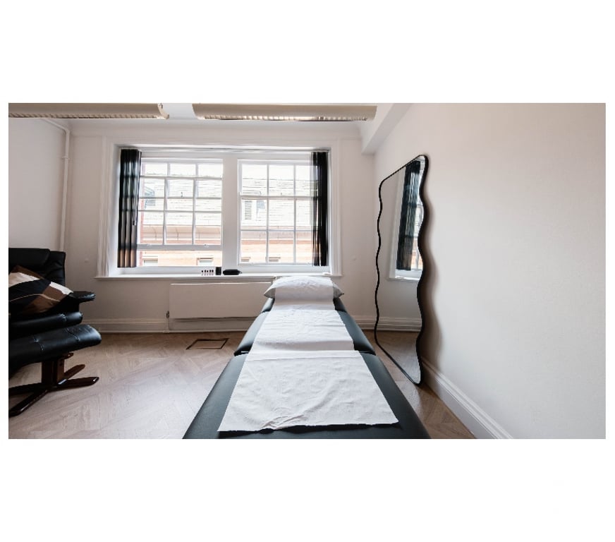 Full body massage Central London Mayfair - Central London - Photos for Release deep-seated physical tension