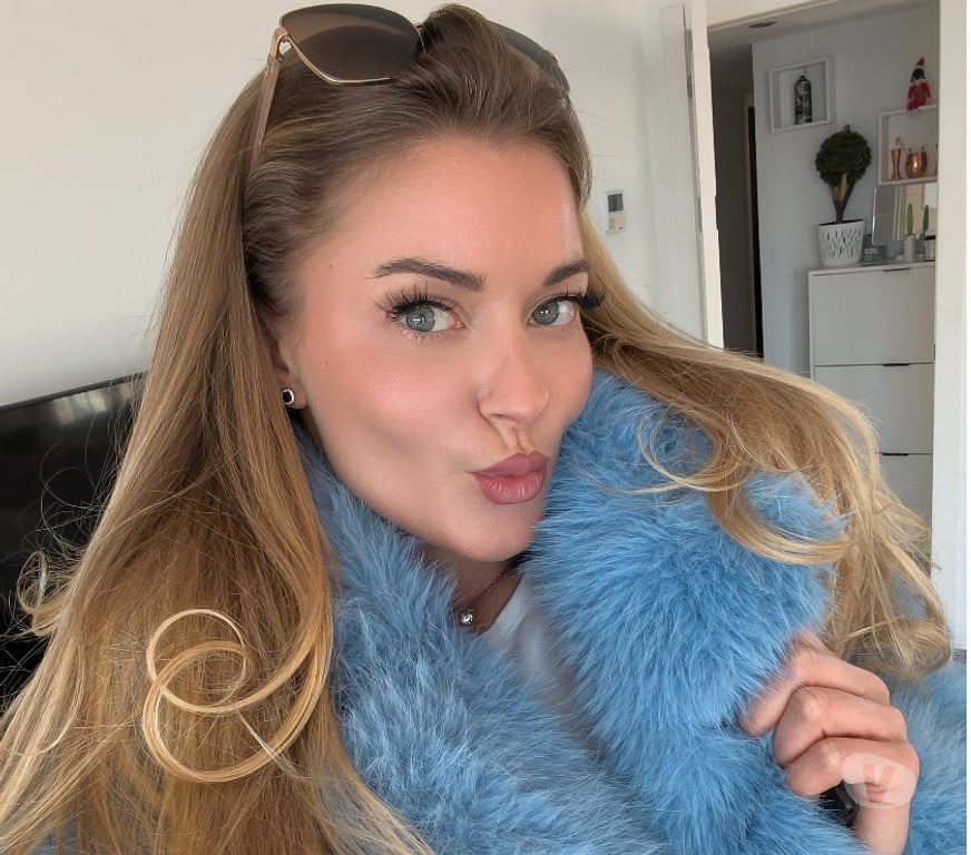 Adult Entertainment West Midlands Birmingham - Photos for VIDEOCALL & MORE ON WHATSAPP +447305536221