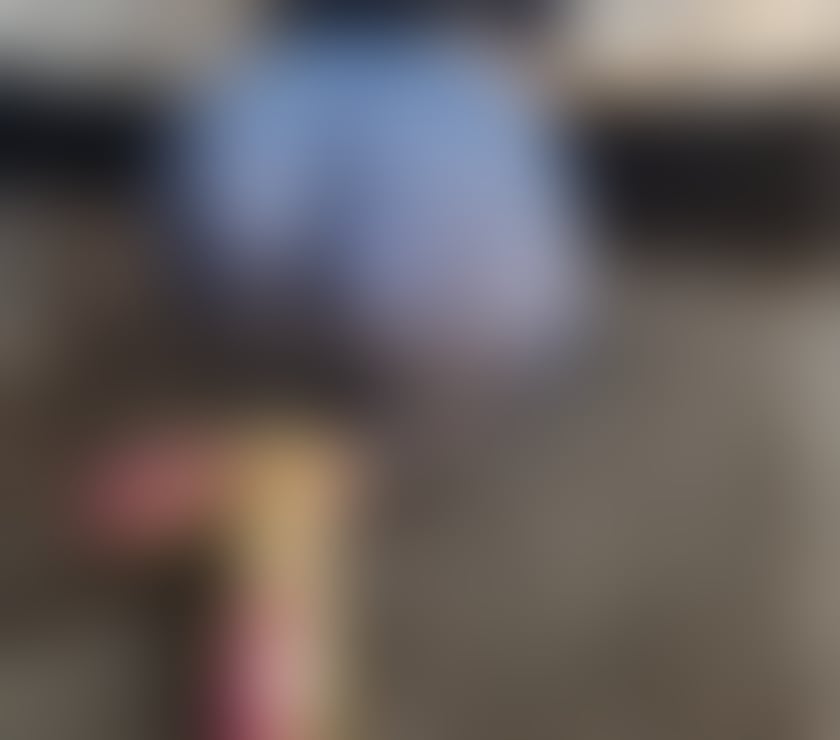 Escorts West Yorkshire Leeds - Photos for Hello, I'm new in the area, I'm red, I party and travel.