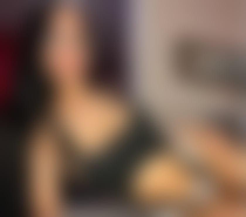 Escorts Slough Town Centre Slough - Photos for Party Girl in Slough just 5days best service 24 7
