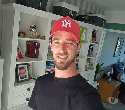 Escorts Hitchin North Hertfordshire - Photos for Genuine male companion