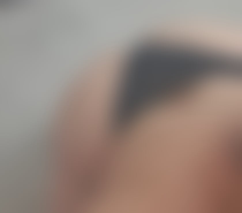 Escorts West Yorkshire Leeds - Photos for Hello, I'm new in the area, I'm red, I party and travel.