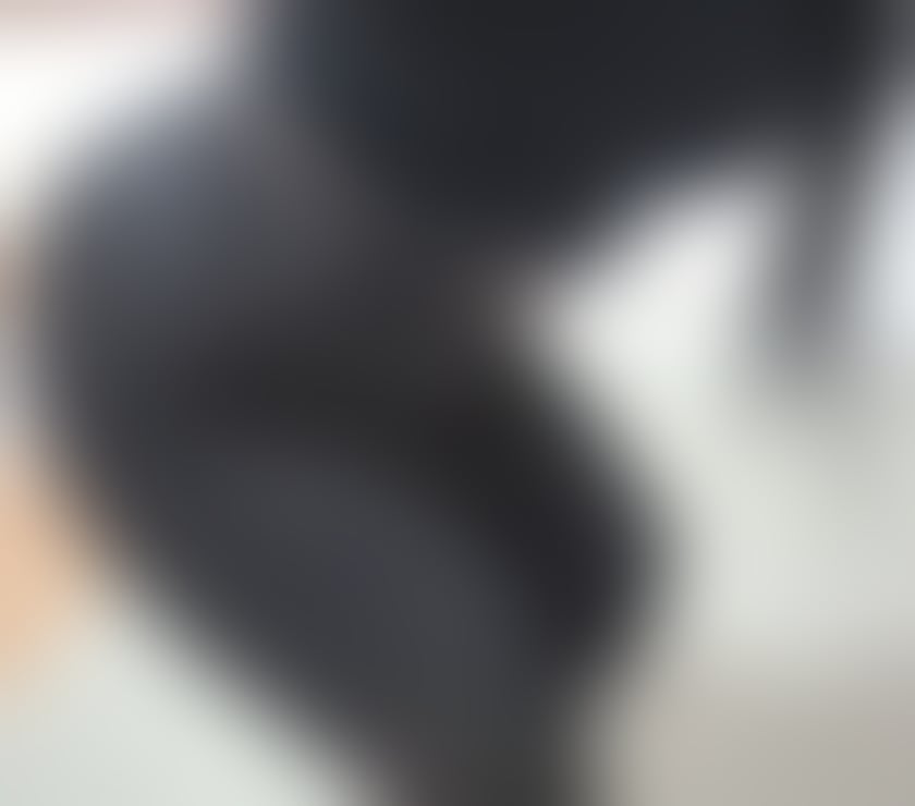 Escorts West Yorkshire Leeds - Photos for Hello, I'm new in the area, I'm red, I party and travel.