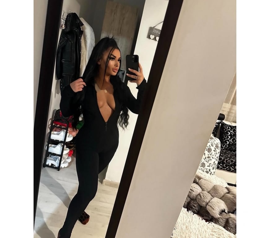 Escorts Hull Hull City Centre - Hull - Photos for Brunette Chill and Hot ❤️PARTY GIRL 🥳 No Rush