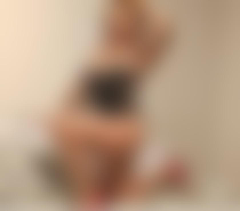 Sensual Milf Outcall & incall whatsapp confirmation